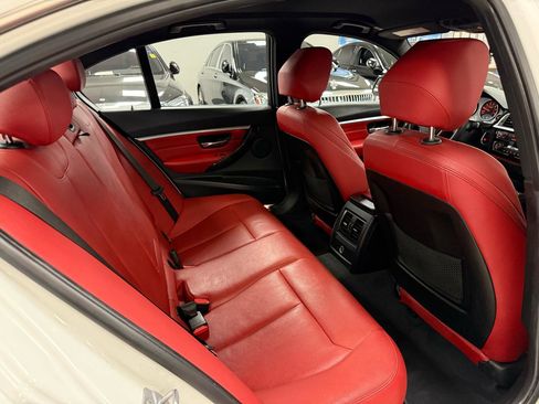 Used 2017 BMW 330e image 18