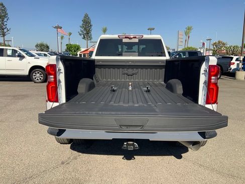 Used 2025 Chevrolet Silverado 3500 High Country w/ High Country Premium Package AWD/4WD image 7
