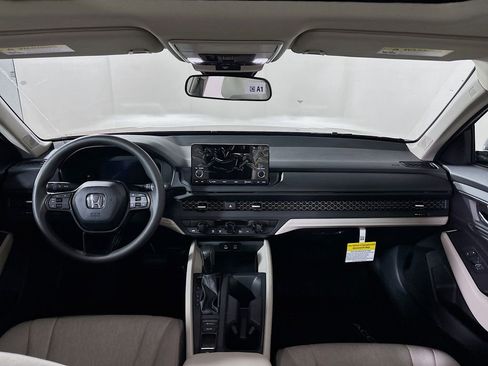 New 2025 Honda Accord SE image 12
