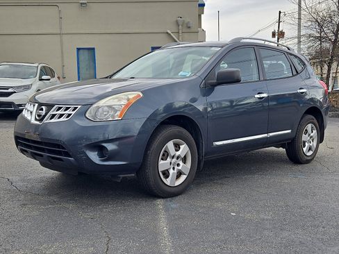 Used 2014 Nissan Rogue S w/ Convenience Package image 3