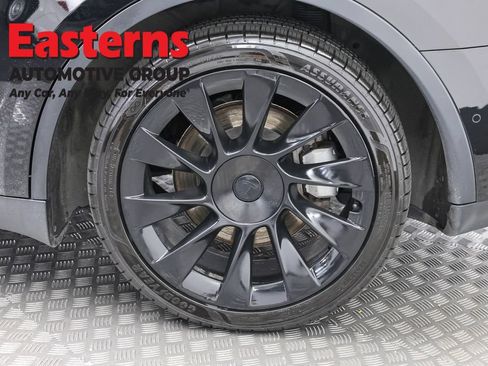 Used 2021 Tesla Model Y Long Range AWD/4WD image 27