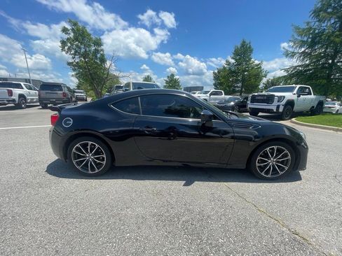 Used 2020 Subaru BRZ Limited RWD image 8