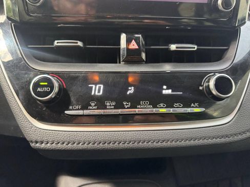 Used 2020 Toyota Corolla SE FWD image 20