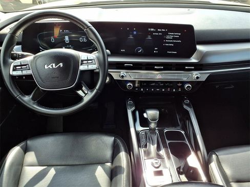 Used 2024 Kia Telluride S image 12