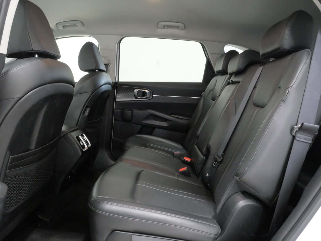 Used 2024 Kia Sorento S FWD image 24