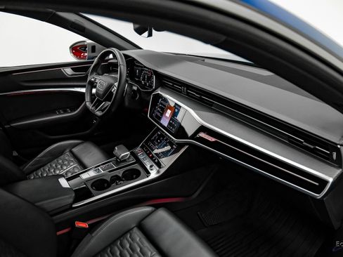 Used 2024 Audi RS 7 Performance w/ Executive Package image 43