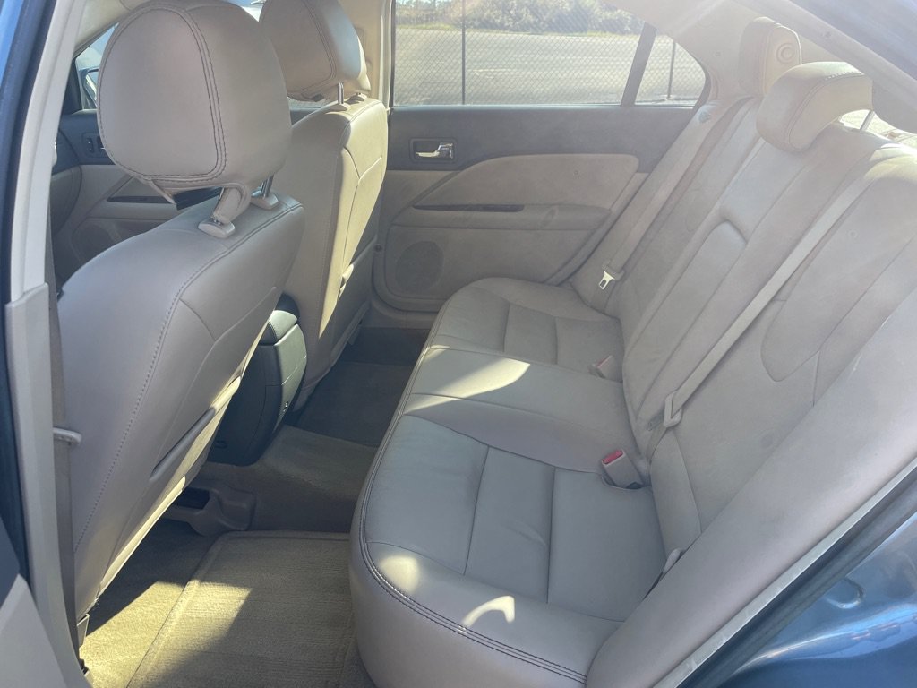 Used 2012 Ford Fusion SEL FWD image 16