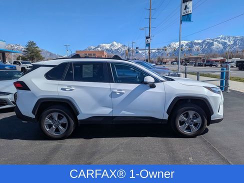 Used 2023 Toyota RAV4 XLE AWD/4WD image 2