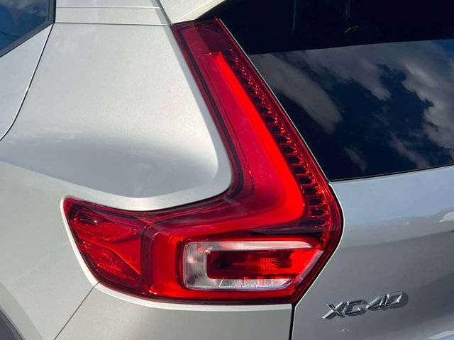 Used 2023 Volvo XC40 B5 Core AWD/4WD image 13