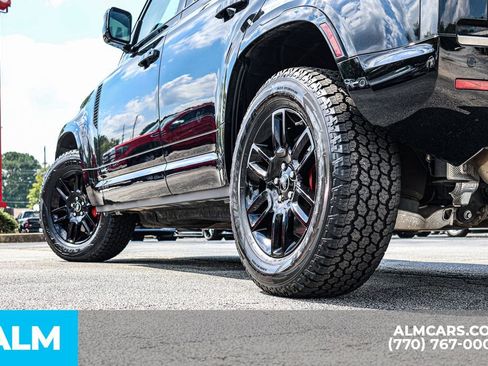 Used 2020 Land Rover Defender 110 X image 17