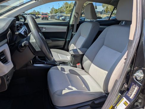 Used 2015 Toyota Corolla LE w/ Body Protection Package #1 FWD image 22