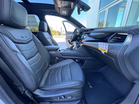 New 2025 Cadillac XT6 Premium Luxury w/ Platinum Package image 14