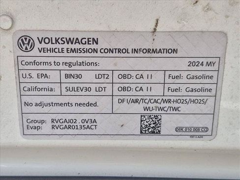 Used 2024 Volkswagen Tiguan SE AWD/4WD image 25
