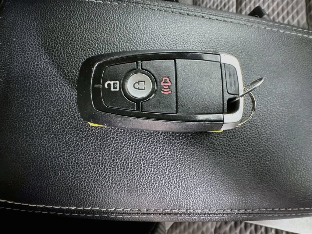 Used 2020 Ford Escape SE FWD image 39