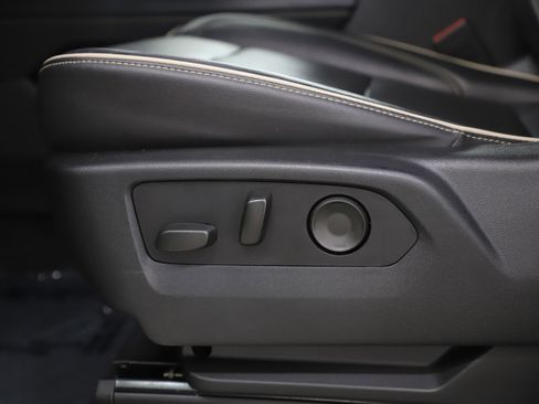 Used 2021 Chevrolet Tahoe Premier image 32