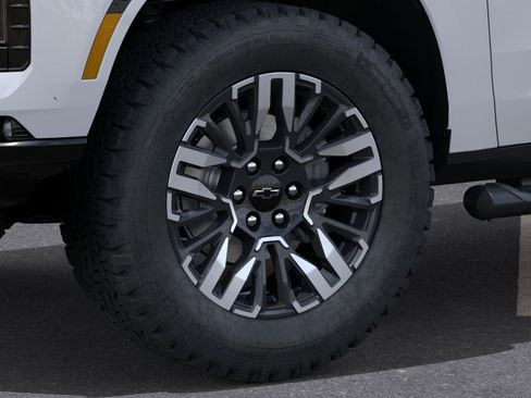 New 2026 Chevrolet Tahoe Z71 AWD/4WD image 9