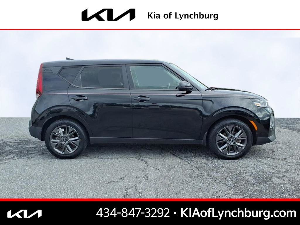 Used 2021 Kia Soul EX FWD image 3