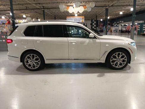 Used 2021 BMW X7 xDrive40i w/ Executive Package AWD/4WD image 8