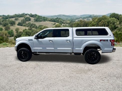 Used 2018 Ford F150 XLT w/ Equipment Group 302A Luxury AWD/4WD image 5
