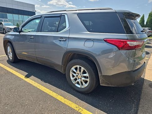 Used 2019 Chevrolet Traverse LT AWD/4WD image 2