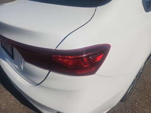 Certified 2023 Kia Forte LXS w/ LXS Technology Package FWD image 13