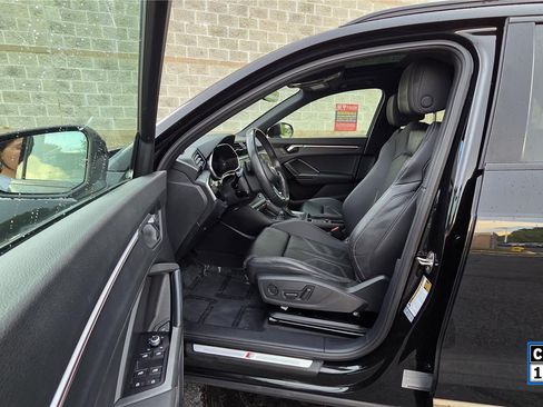 Used 2023 Audi Q3 2.0T Premium Plus w/ Premium Plus Package AWD/4WD image 15
