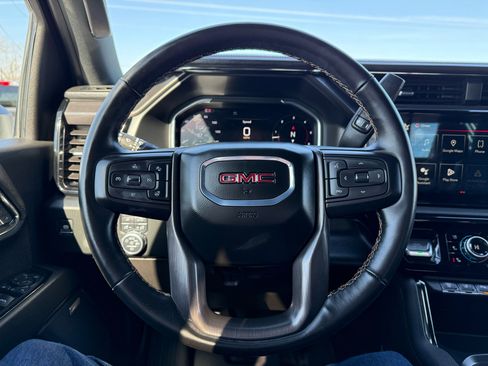 Used 2024 GMC Sierra 2500 AT4 w/ AT4 Premium Plus Package image 22