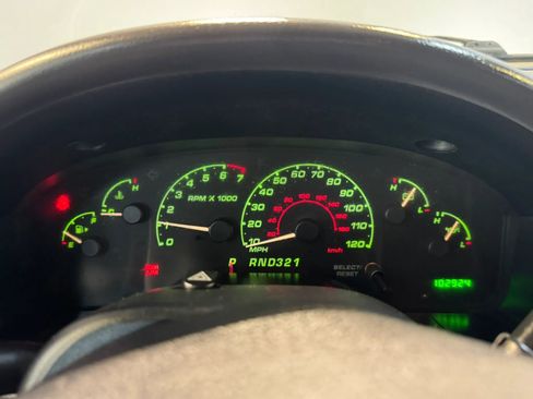 Used 2002 Ford Explorer XLS image 11