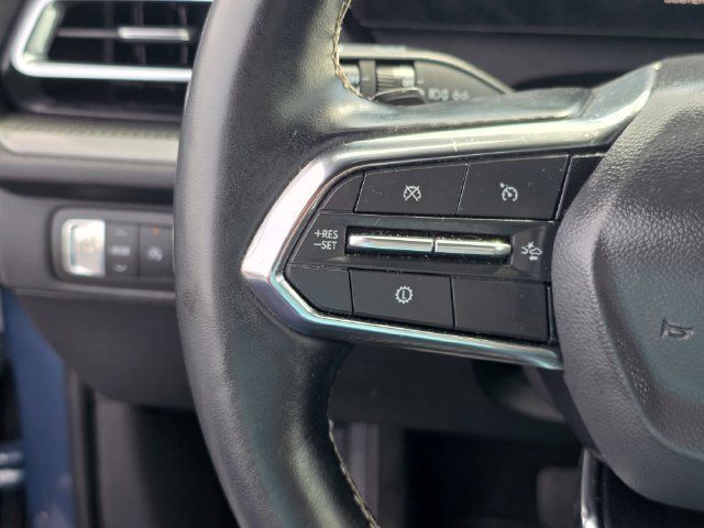 Used 2026 Chevrolet Traverse LT FWD image 29