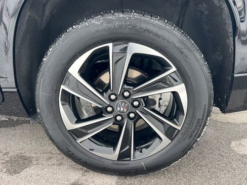 Used 2025 Buick Enclave Sport Touring image 9