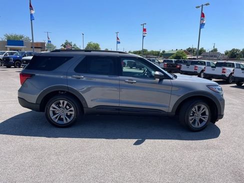 New 2026 Ford Explorer Active w/ Active Comfort Package AWD/4WD image 14