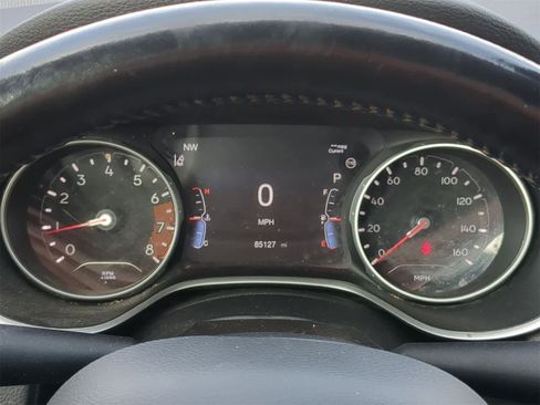 Certified 2021 Jeep Compass Limited image 38