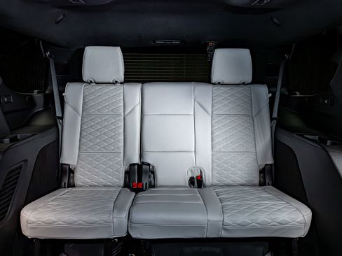 Used 2026 Cadillac Escalade Platinum Sport w/ LPO, ONYX Package image 23