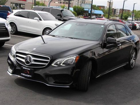 Used 2015 Mercedes-Benz E 350 4MATIC Sedan image 5