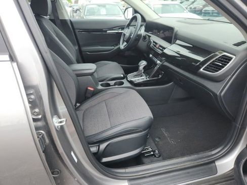 Used 2025 Kia Seltos X-Line AWD/4WD image 15
