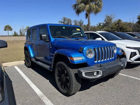 Used 2021 Jeep Wrangler Unlimited Sahara w/ Cold Weather Group image 6
