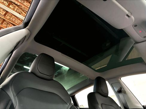Used 2024 Tesla Model 3 Standard Range RWD image 24