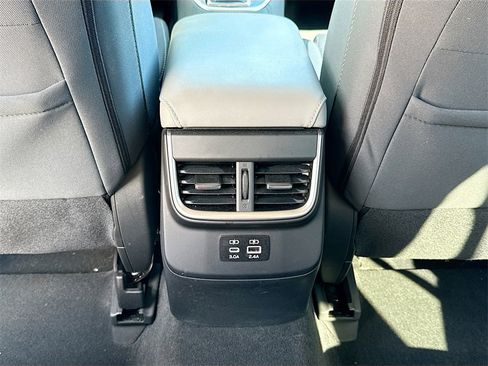 Used 2024 Subaru Outback Premium image 26