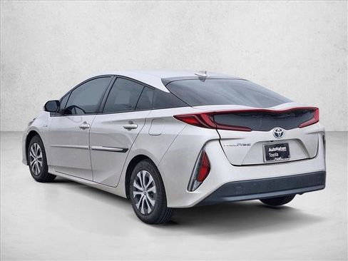 Certified 2022 Toyota Prius Prime LE image 8