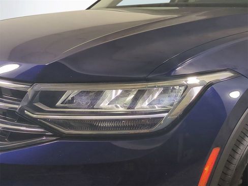 Used 2022 Volkswagen Tiguan SE AWD/4WD image 10