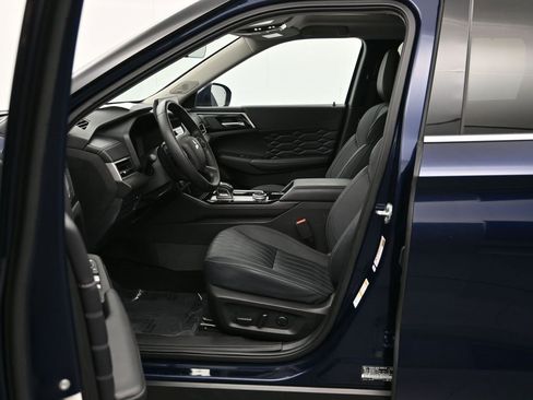 Used 2025 Mitsubishi Outlander SEL image 22