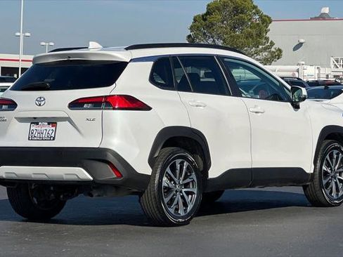 Certified 2022 Toyota Corolla Cross XLE w/ Convenience Package image 2