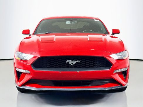 Used 2018 Ford Mustang Coupe w/ Equipment Group 101A RWD image 2