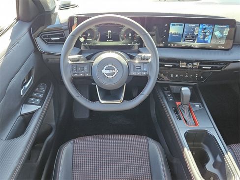 New 2026 Nissan Kicks SR image 7