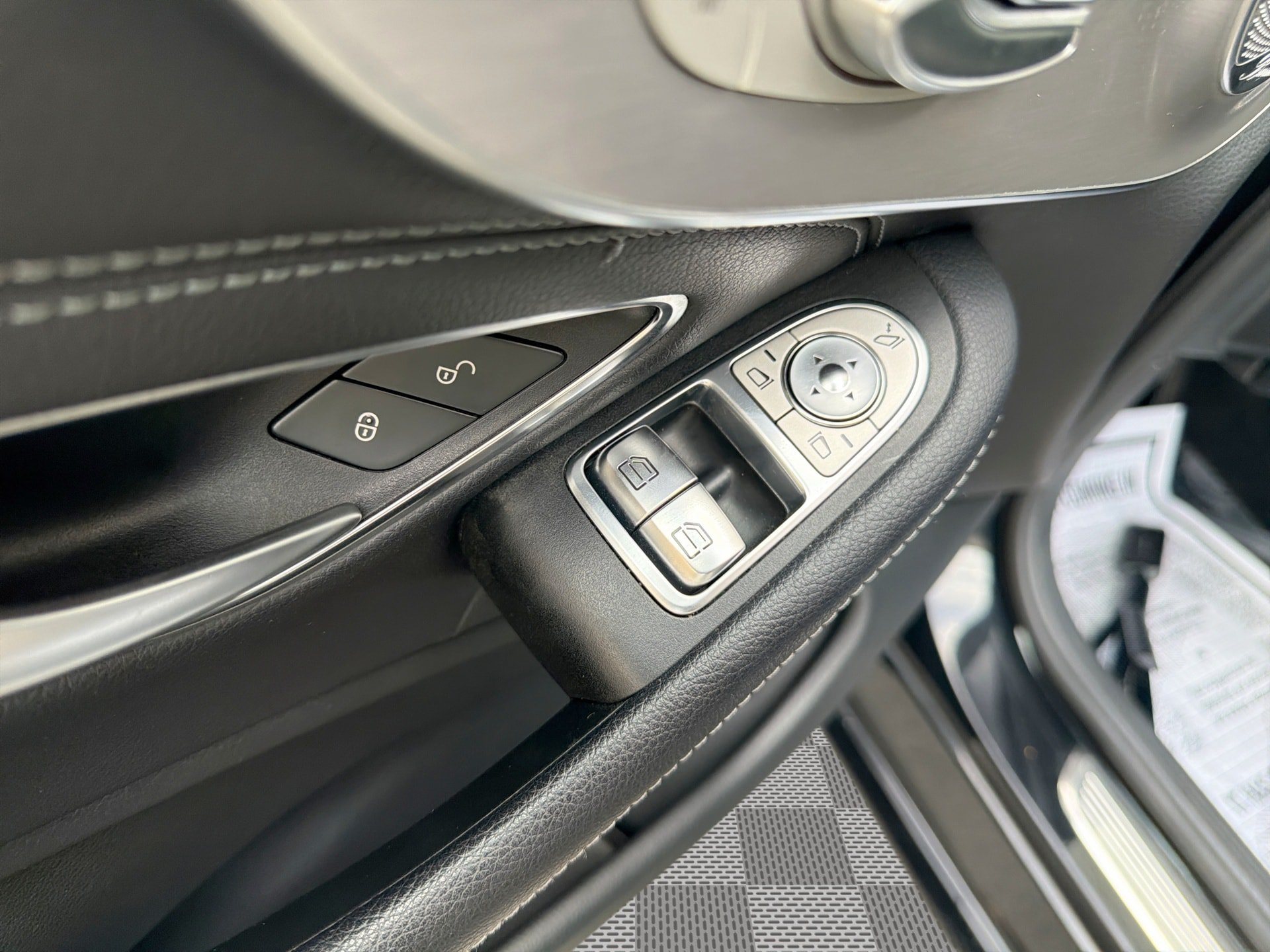 Used 2018 Mercedes-Benz C 300 4MATIC Coupe image 15