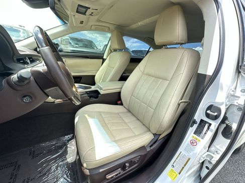 Used 2017 Lexus ES 350 FWD image 21