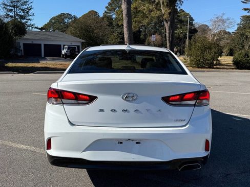 Used 2018 Hyundai Sonata Limited image 11