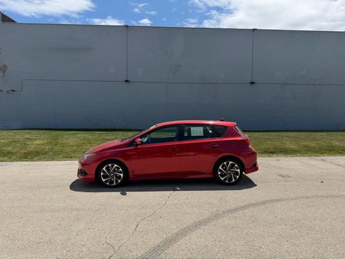 Used 2016 Scion iM FWD image 4