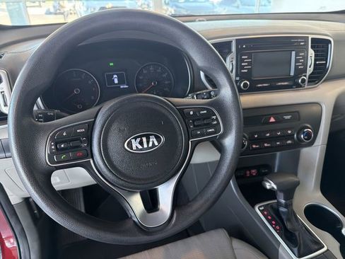 Used 2017 Kia Sportage LX image 17