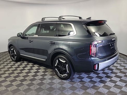 Certified 2024 Kia Telluride EX FWD image 10